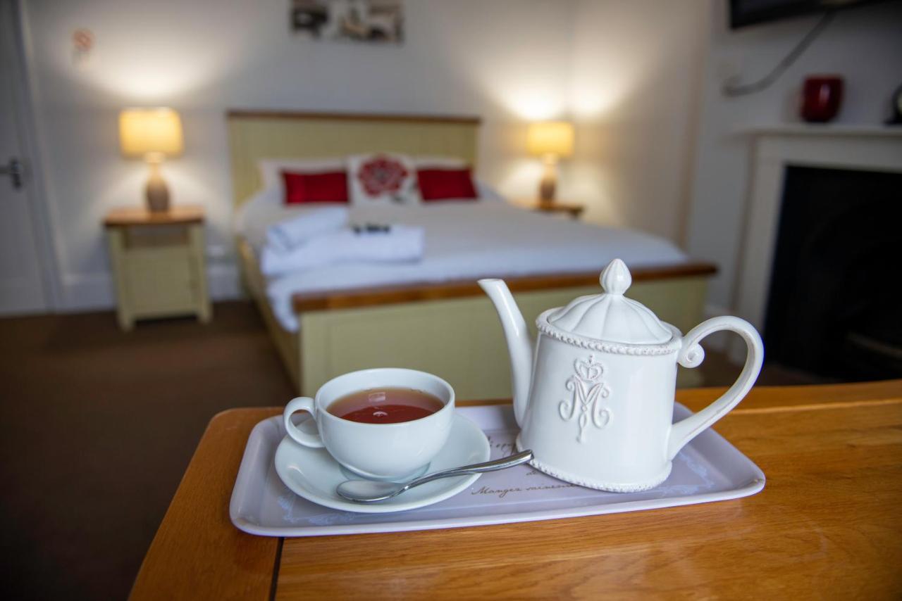 The Vale Hotel Криклейд Экстерьер фото