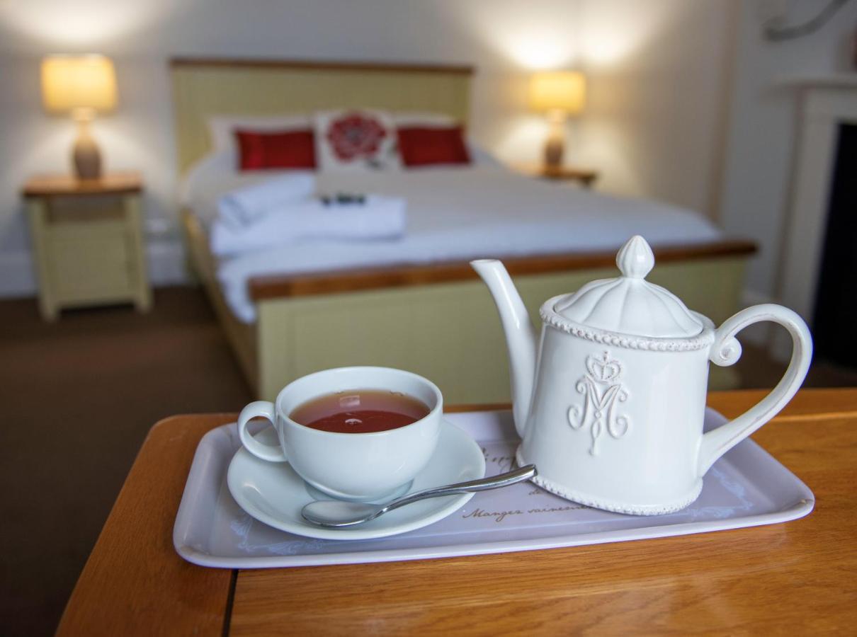 The Vale Hotel Криклейд Экстерьер фото